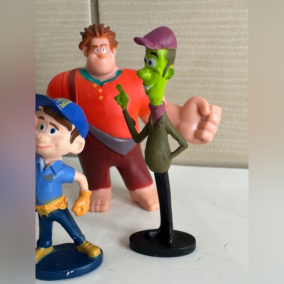 Disney Wreck-It Ralph Action Figures - Picture 8 of 13
